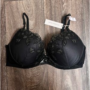 Victoria’s Secret Very Sexy Black Rose Embroidery Push-Up Bra